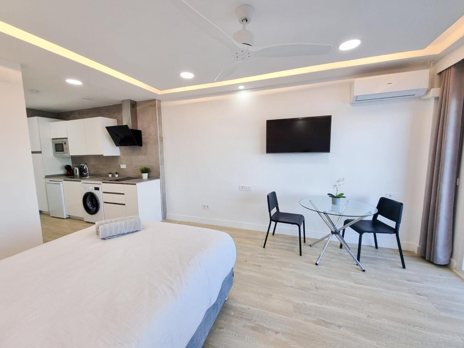 Spectacular Sea Views Torremolinos Apartment ภายนอก รูปภาพ