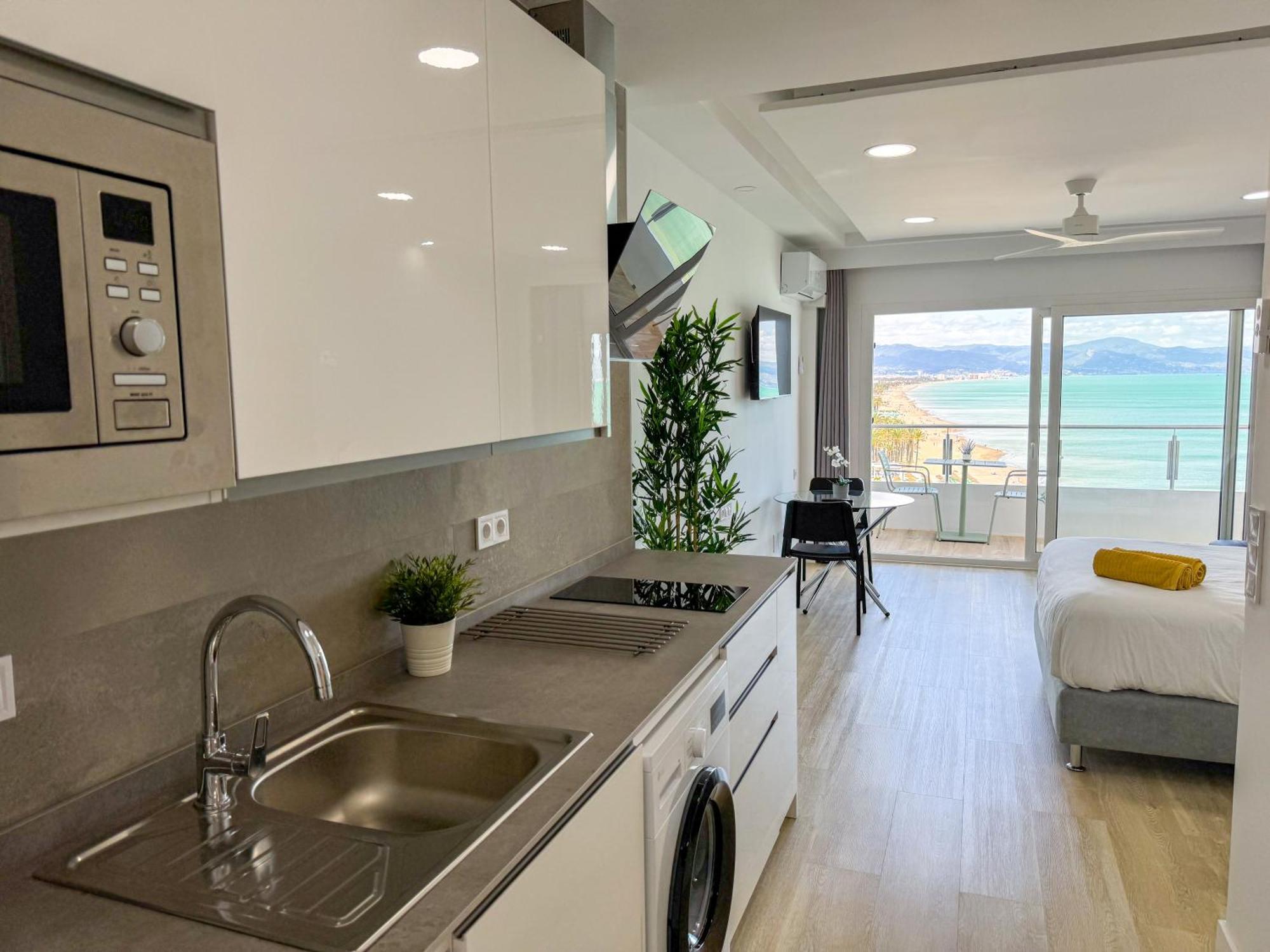 Spectacular Sea Views Torremolinos Apartment ภายนอก รูปภาพ